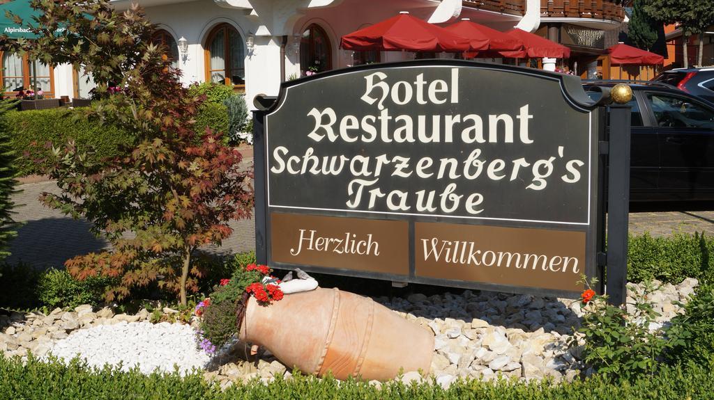 Hotel Schwarzenbergs Traube Ґлоттерталь Екстер'єр фото